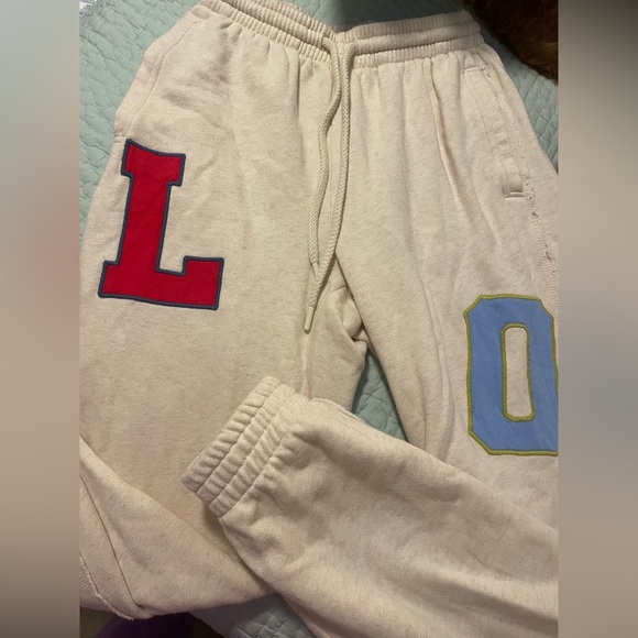 Aerie Love sweatpants. Like new. Only worn a few times size XS. So cute. Rare ❤️ - Picture 2 of 3